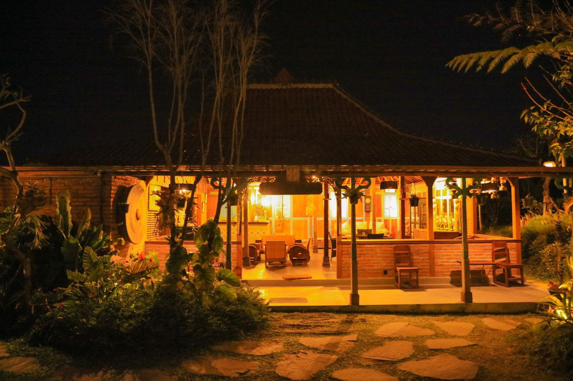 Pondok Kawinaya سينغاراجا المظهر الخارجي الصورة