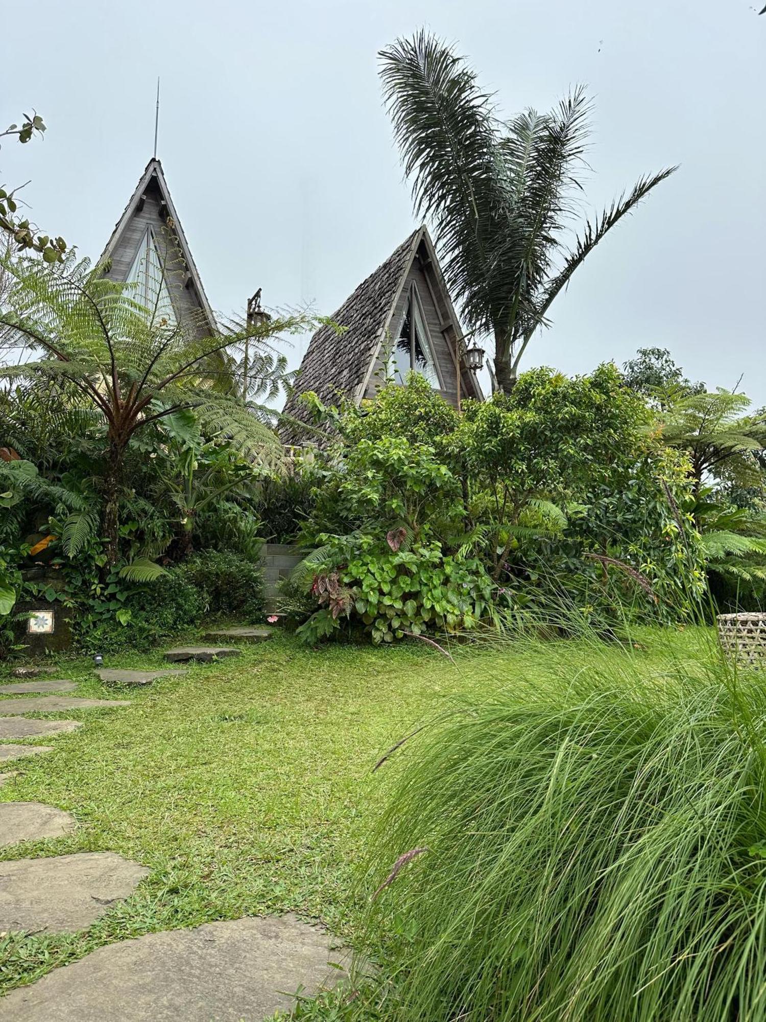 Pondok Kawinaya سينغاراجا الغرفة الصورة